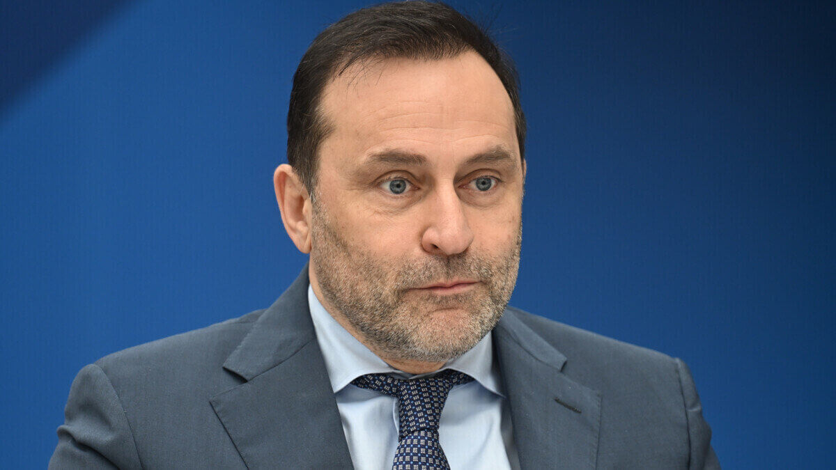 FIS смягчила правила допуска — шанс для российских лыжников